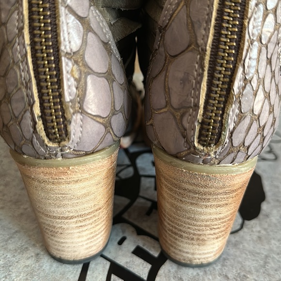 Freebird by Steven. Stone Multi, Bela - Picture 7 of 13